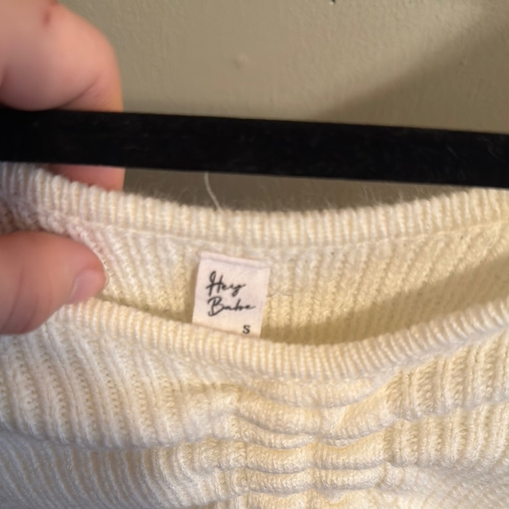 Chic White Knit Sweater - Picture 2 of 3